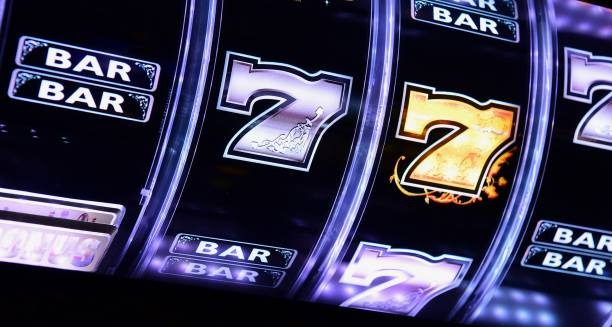 surga 777 BandarQ player dashboard showing table selection and account balance